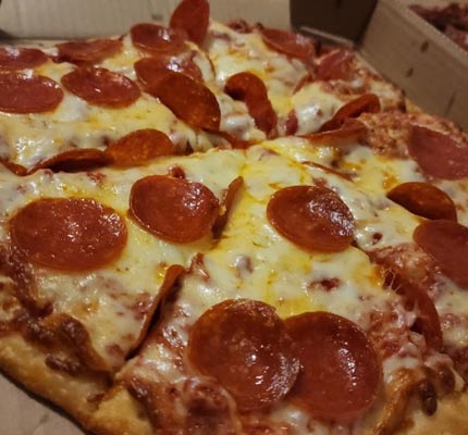 Pizza Delivery in Victorville, CA